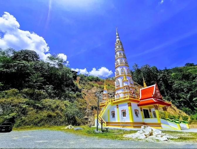 วัดในปุดกาญจนาคีรี